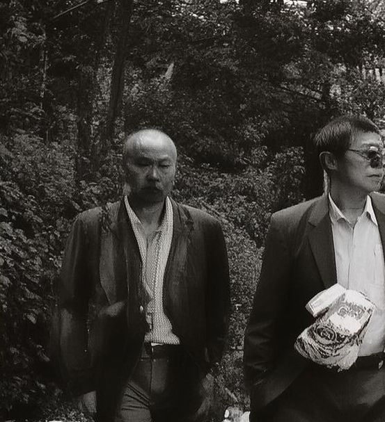 为什么粉丝爆击引发如此热议？明星效应背后的秘密解析