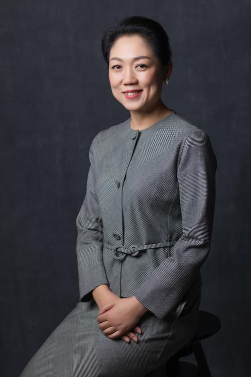 张丹丹的微博运营策略解析：明星IP打造与粉丝互动技巧实战案例