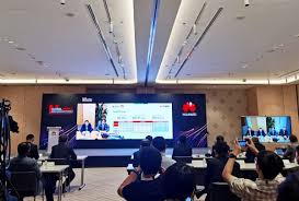 北京联通携手华为全球首发5G技术：深度解析新一代通信网络如何重塑生活场景与行业生态？