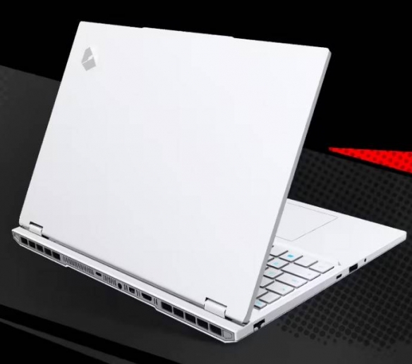 游戏本性能天花板在哪里？机械革命蛟龙16_Pro搭载RTX_507给出新答案