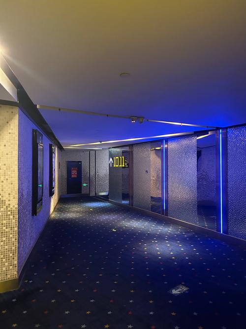 私家电影院2025手机版隐藏功能大揭秘:这3个技巧让观影体验飙升90%! 私家电影院2025手机版隐藏功能大揭秘:这3个技巧让观影体验飙升90%!