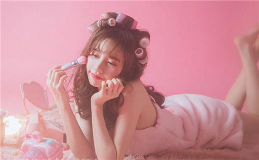 粉色绿巨人APP的5大隐藏功能解析：资深用户必备的实用技巧（附权威评测）