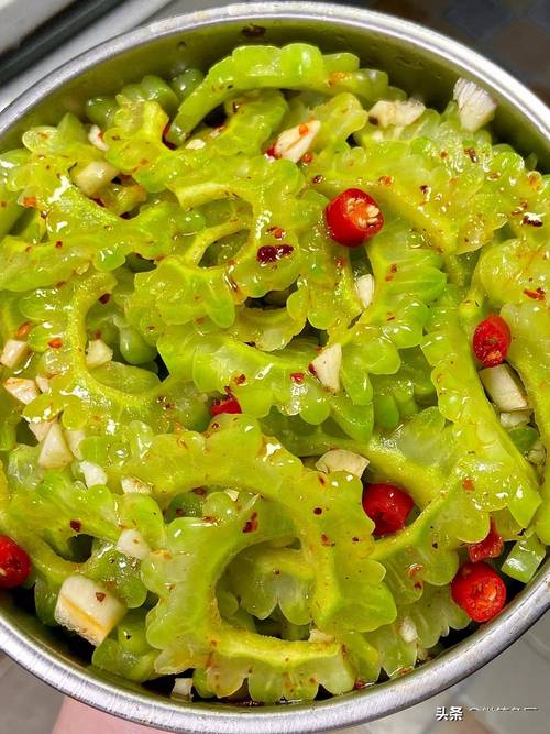 5种黄金蔬果搭配秘诀：香蕉黄瓜丝瓜绿巨人樱桃色多多提升家庭种植效益