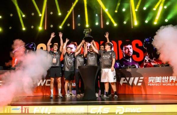 CSGO PWC赛事在上海圆满落幕,本站AX凭借顽强表现在决赛中险胜3DMAX,荣耀夺冠!
CSGO PWC赛事在上海圆满落幕,本站AX凭借顽强表现在决赛中险胜3DMAX,荣耀夺冠!