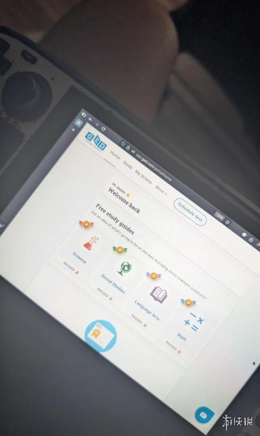 经过4380个小时的努力!海外玩家利用Steam Deck成功获得高中学历证明 经过4380个小时的努力!海外玩家利用Steam Deck成功获得高中学历证明