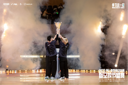 长沙TEC首次赢得队史荣誉，强势晋级全球总决赛！_2025PEL夏季赛完美落幕

