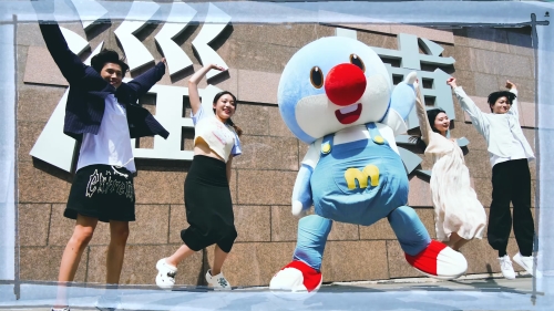 淄博风味,好友相聚——摩尔庄园与淄博文旅正式开启合作新篇章
淄博风味,好友相聚——摩尔庄园与淄博文旅正式开启合作新篇章