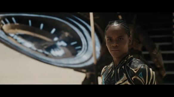 最新发布！《复仇者联盟5》第四个预告片正式亮相，神奇四侠首次登场亮相！