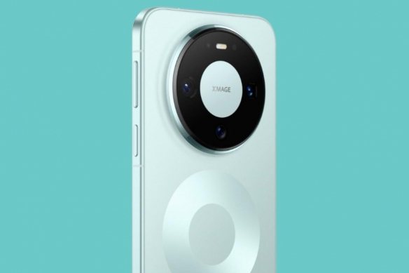  华为Mate80标准版激活量突破150万台，成为国产旗舰中销售冠军！  
