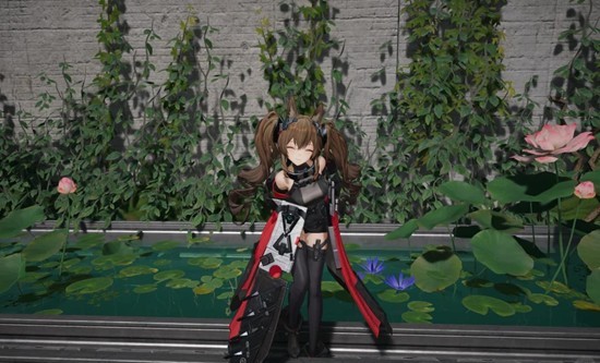 关于《明日方舟：终末地》中物理碎冰队的洁尔佩塔使用攻略，以下是详细的分析与建议  
