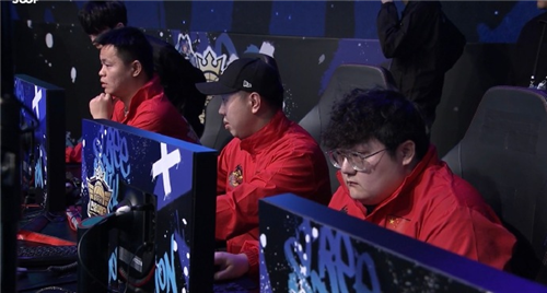 《街头篮球》UNKNOWN首次创造历史，勇夺IMA国际大师赛的总冠冠军