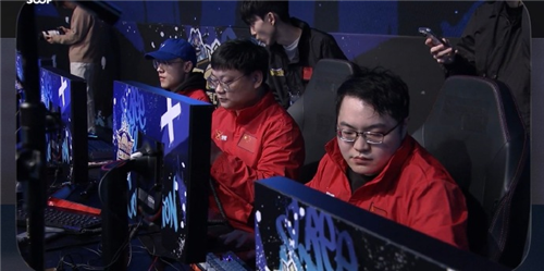 《街头篮球》UNKNOWN首次创造历史，勇夺IMA国际大师赛的总冠冠军