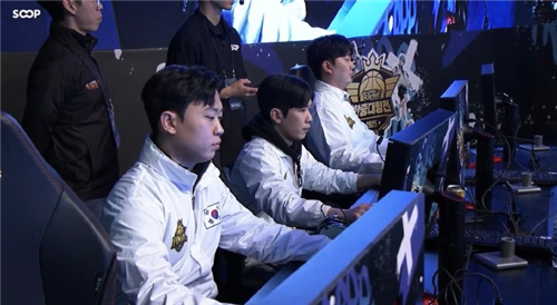 《街头篮球》UNKNOWN首次创造历史，勇夺IMA国际大师赛的总冠冠军