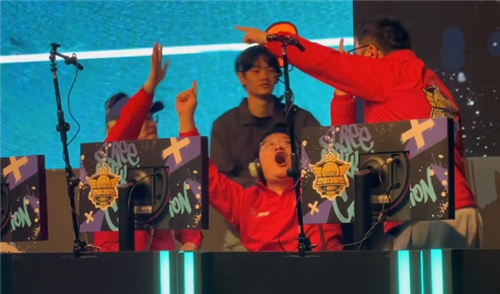 《街头篮球》UNKNOWN首次创造历史，勇夺IMA国际大师赛的总冠冠军