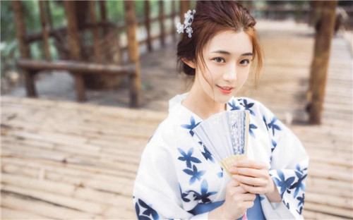 花季传媒v3.084(每天免费三次)