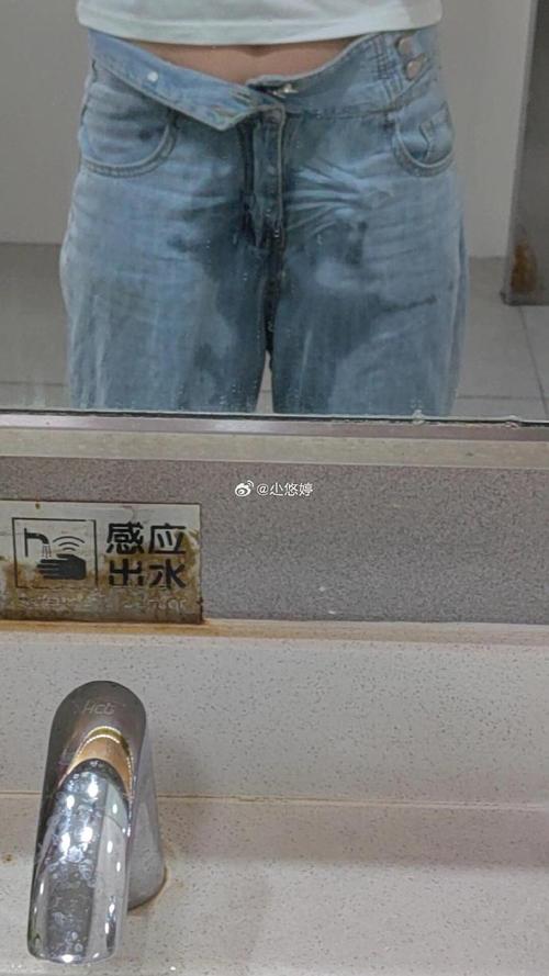 linodeiphone欧美尿裤子