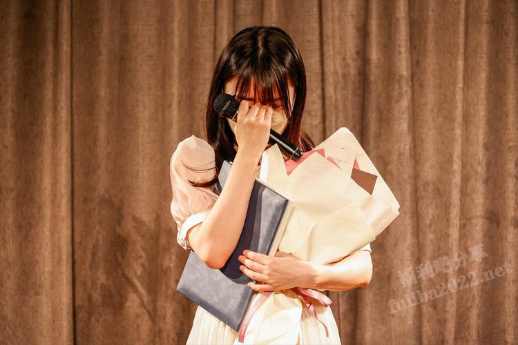 짱짱걸爱在门把手在线