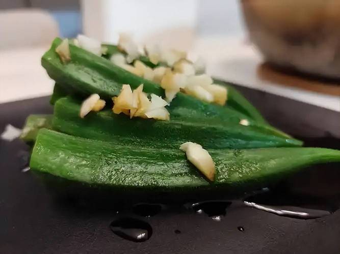 色多多绿巨人麻豆秋葵ios视频