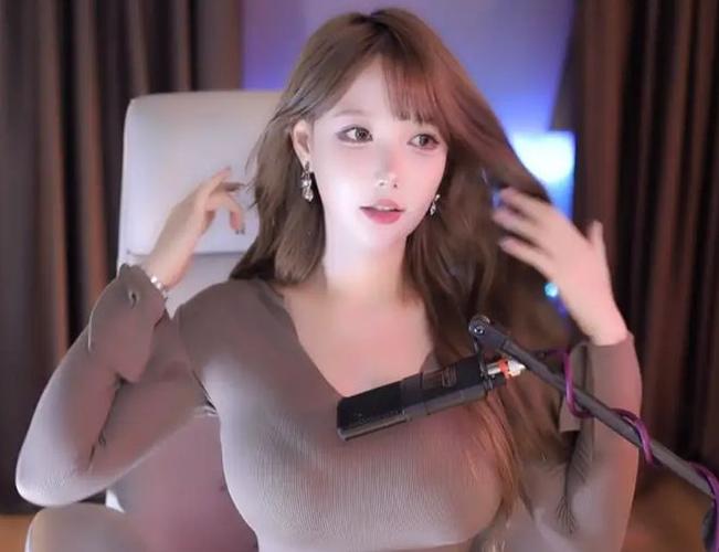 美女主播私密大秀免费观看