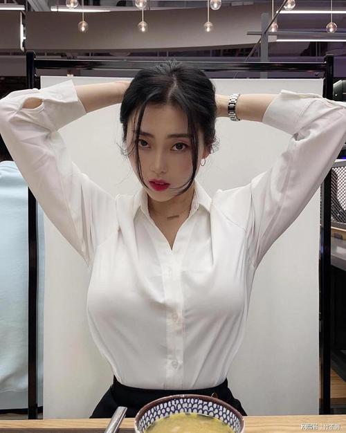 麻豆av无码精品一区二区⑩