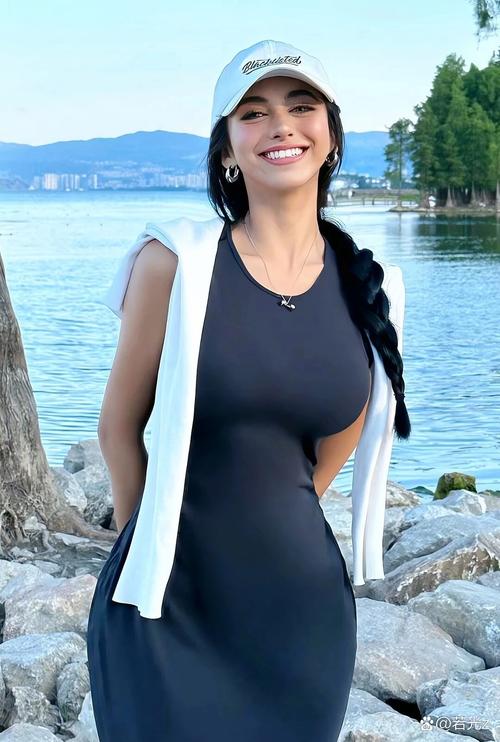 亚洲欧美人成视频在线