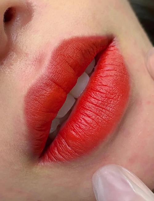 一个红色大嘴唇的是什么软件