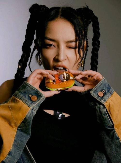 18岁女rapperdisssubs超清晰