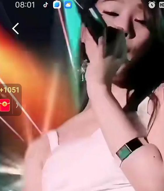 victoryday姑娘小视频