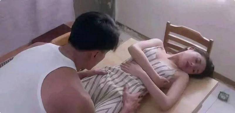 蜜桃成人毛片免费看视频