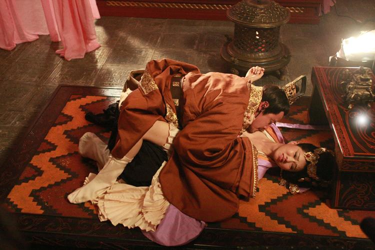 铜雀台伊能静 免费版电影在线观看