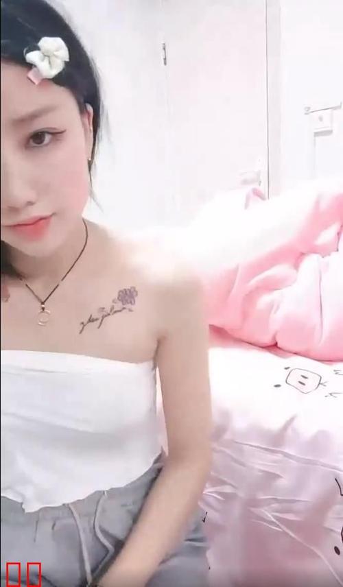 绝美馒头一线天