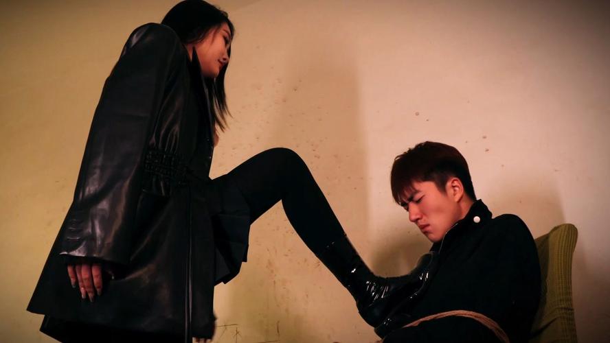 女王调教免费专区视频