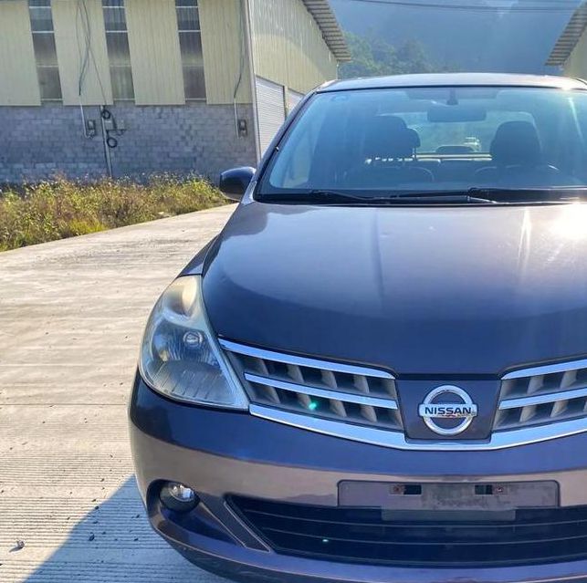 日产一卡三卡四卡国色