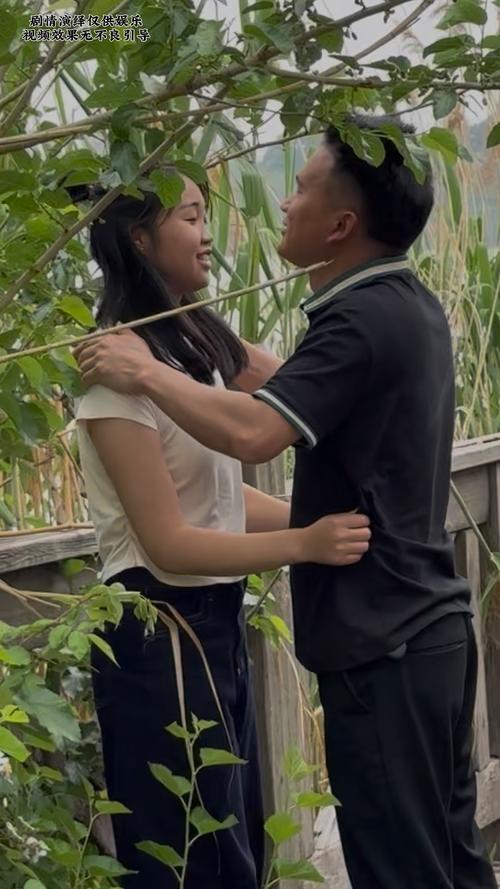 情侣秀恩爱撒狗粮视频