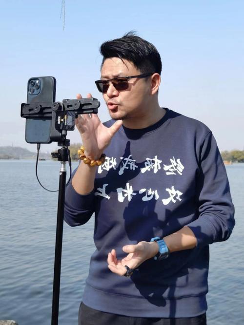 户外直播间123读